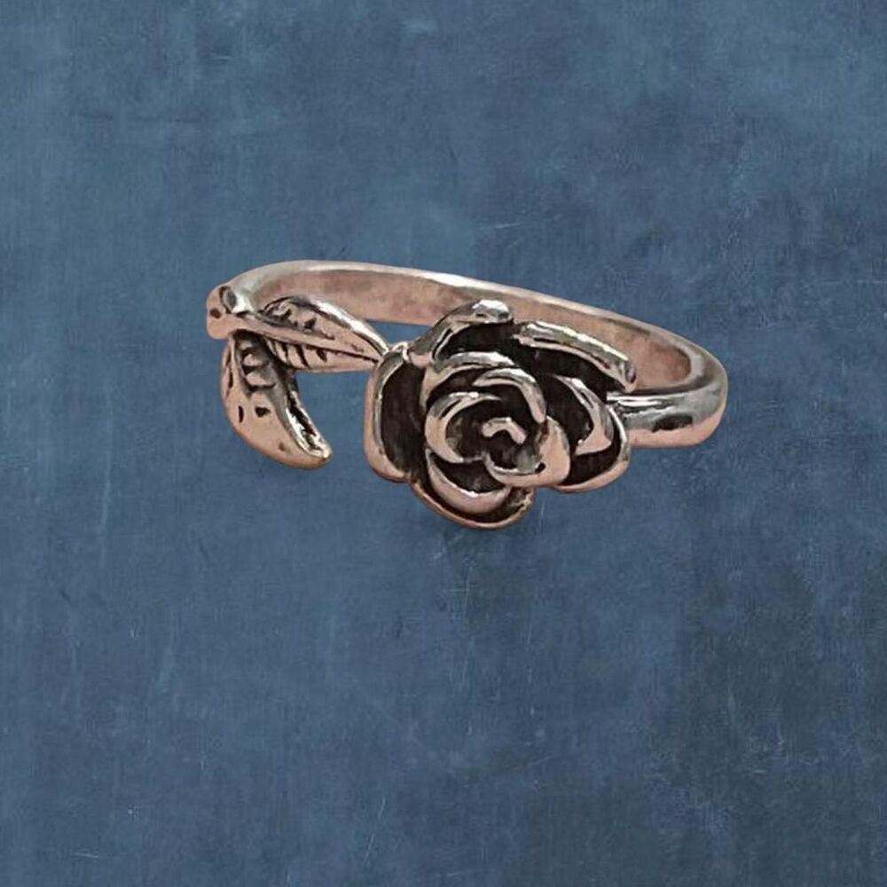 ethereal rose ring🐰🌹 size 7 - Picture 2 of 3